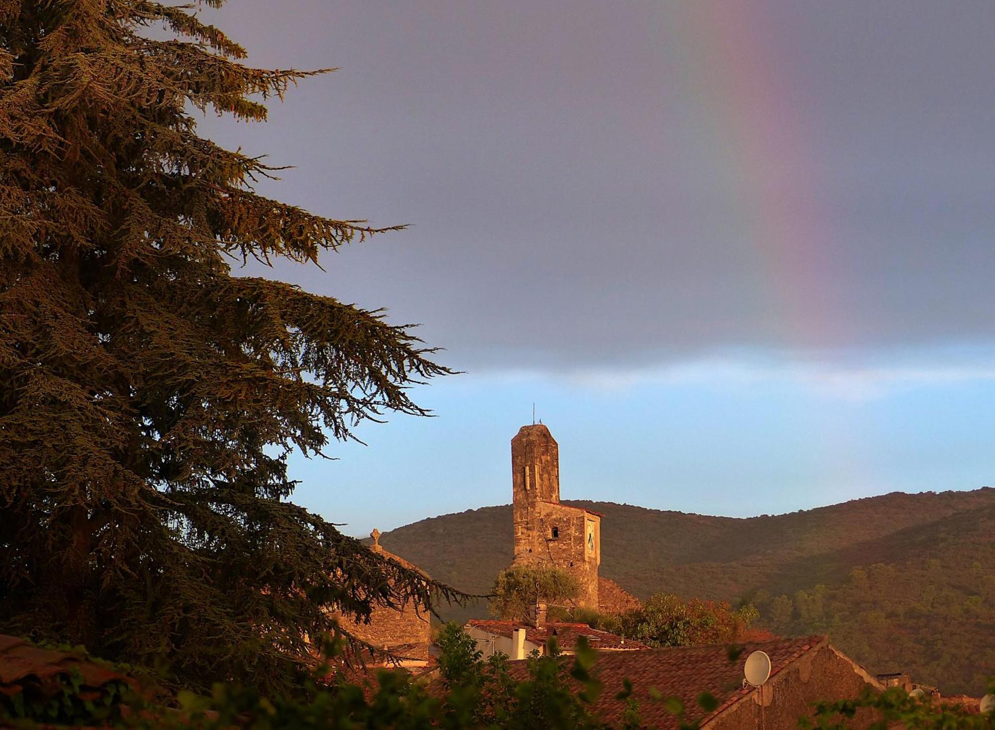 Le Chat Sur Le Toit Lourmarin Eksteriør billede